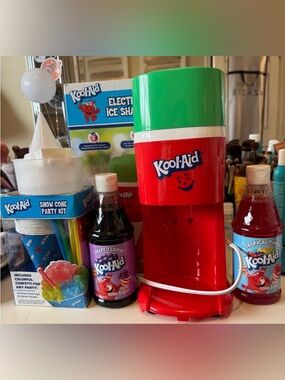 Koolaid Electric Ice Shaver Set (Ice Shaver, Snow Cone Party Kit & 2 Flavors)